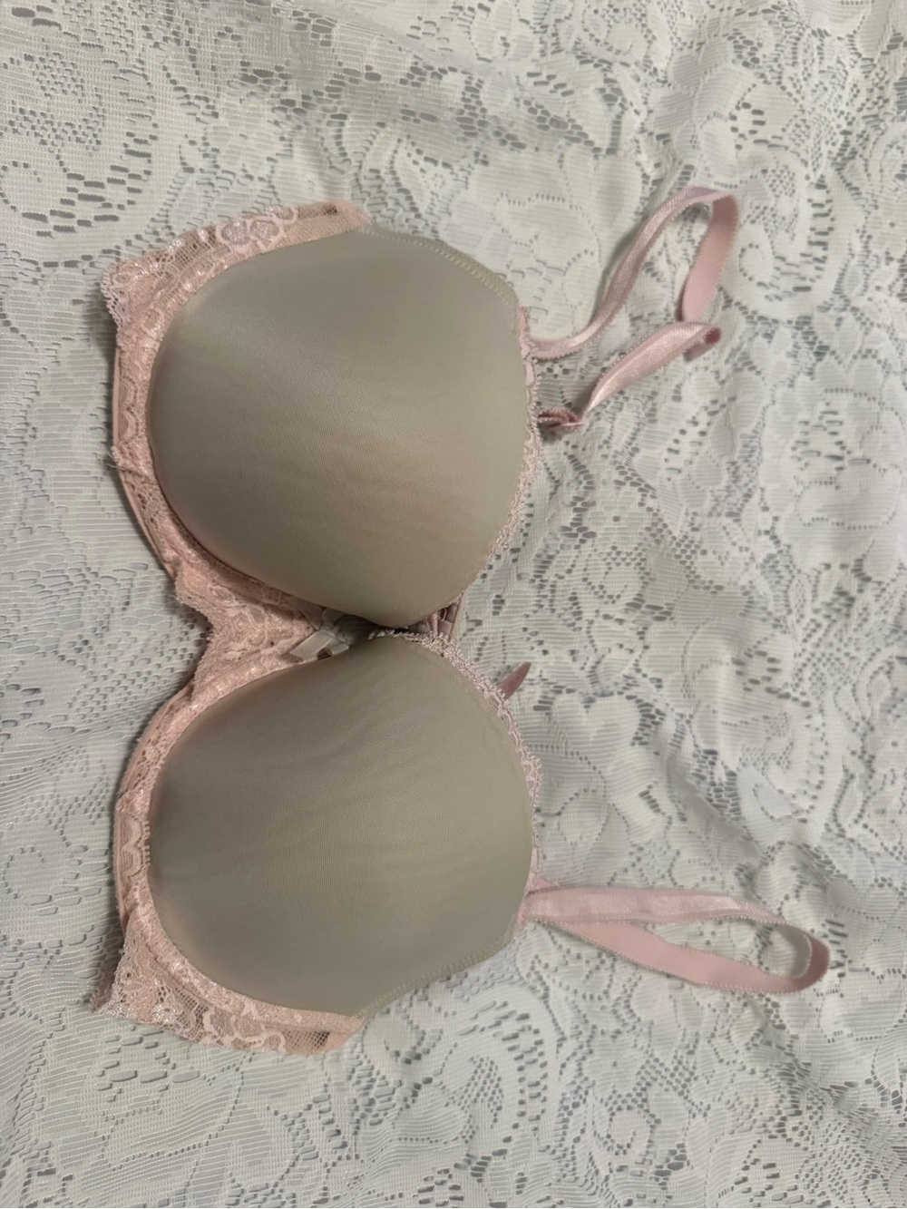 Victoria's Secret Light Pink Lace Push-Up Bra